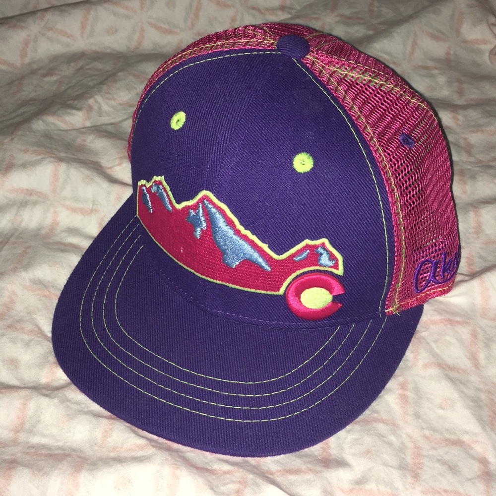 Flat bill neon Colorado hat